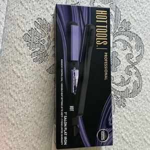 A 1” salon flat iorn